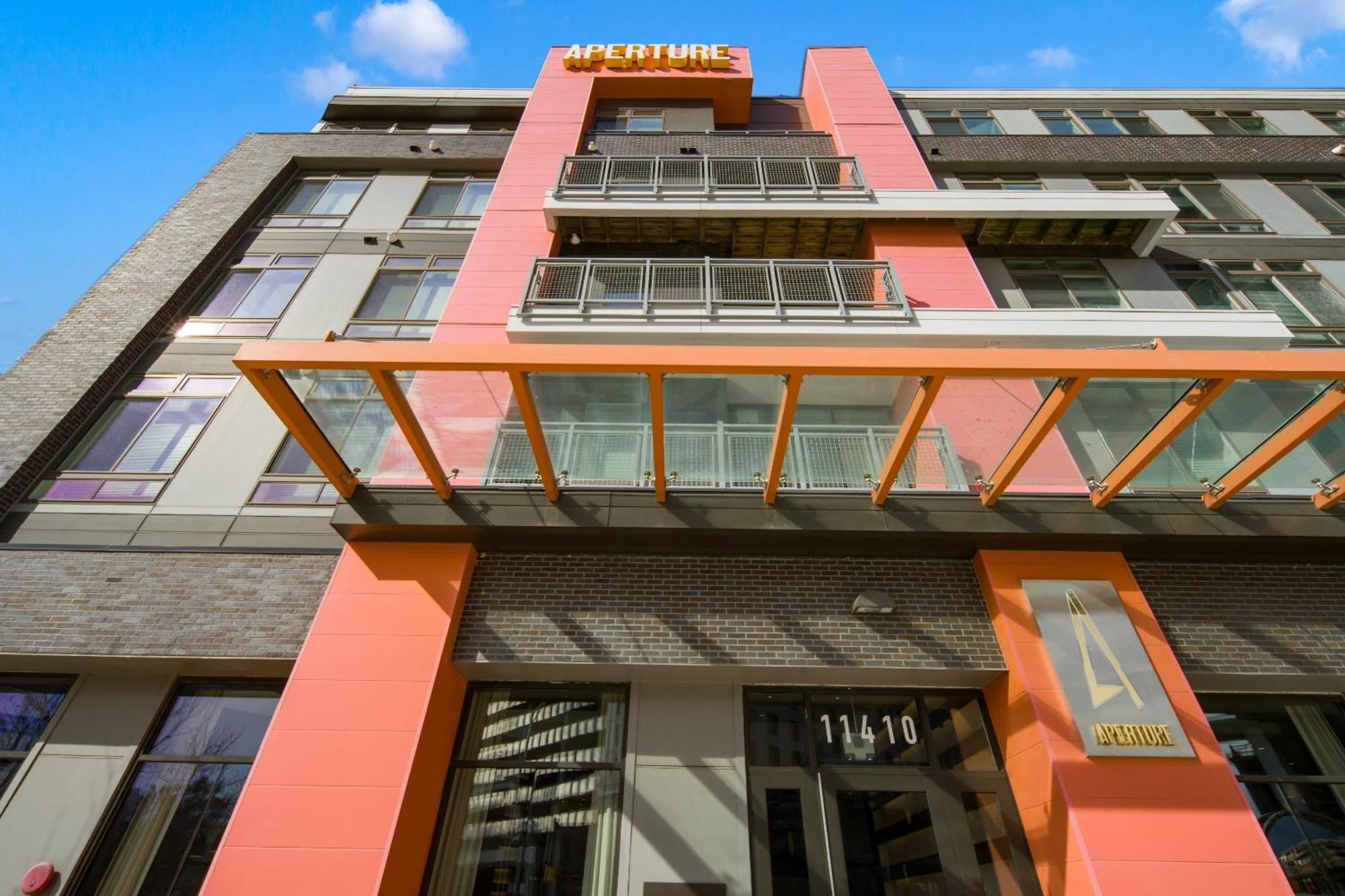 Global Luxury Suites At Рэстон Экстерьер фото