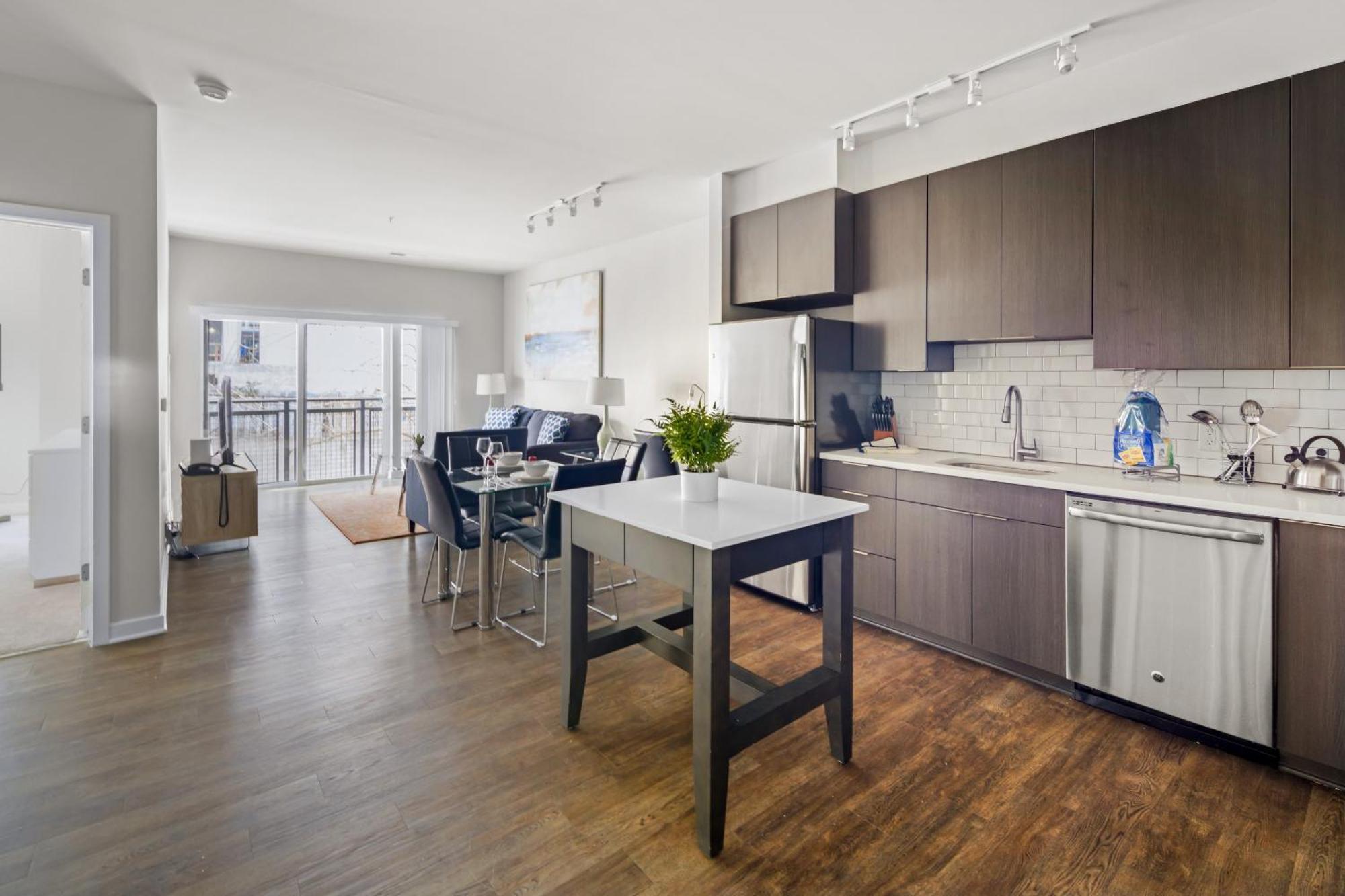 Global Luxury Suites At Рэстон Экстерьер фото